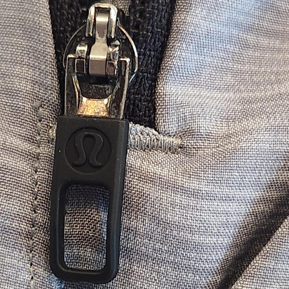 Lululemon Sz M Pacebreaker Shorts Lined Men’s 7 in Gray Gym Workout Running - Picture 7 of 9